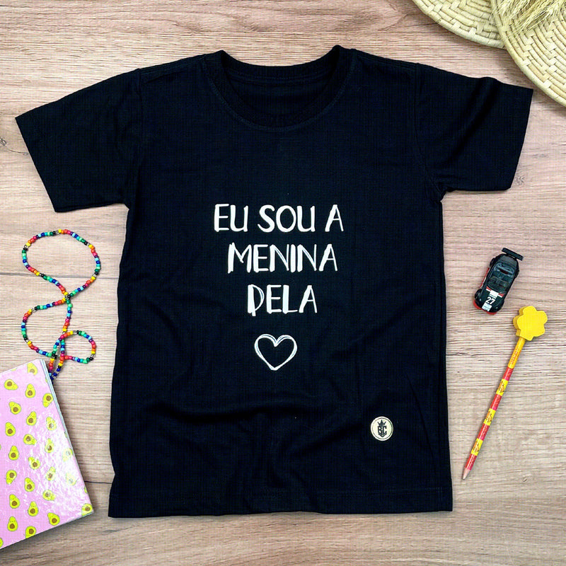 T-Shirt Infantil Preta Eu Sou a Menina Dela