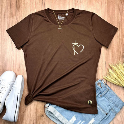 Camiseta Feminina Marrom Cruz Coração Minimalista
