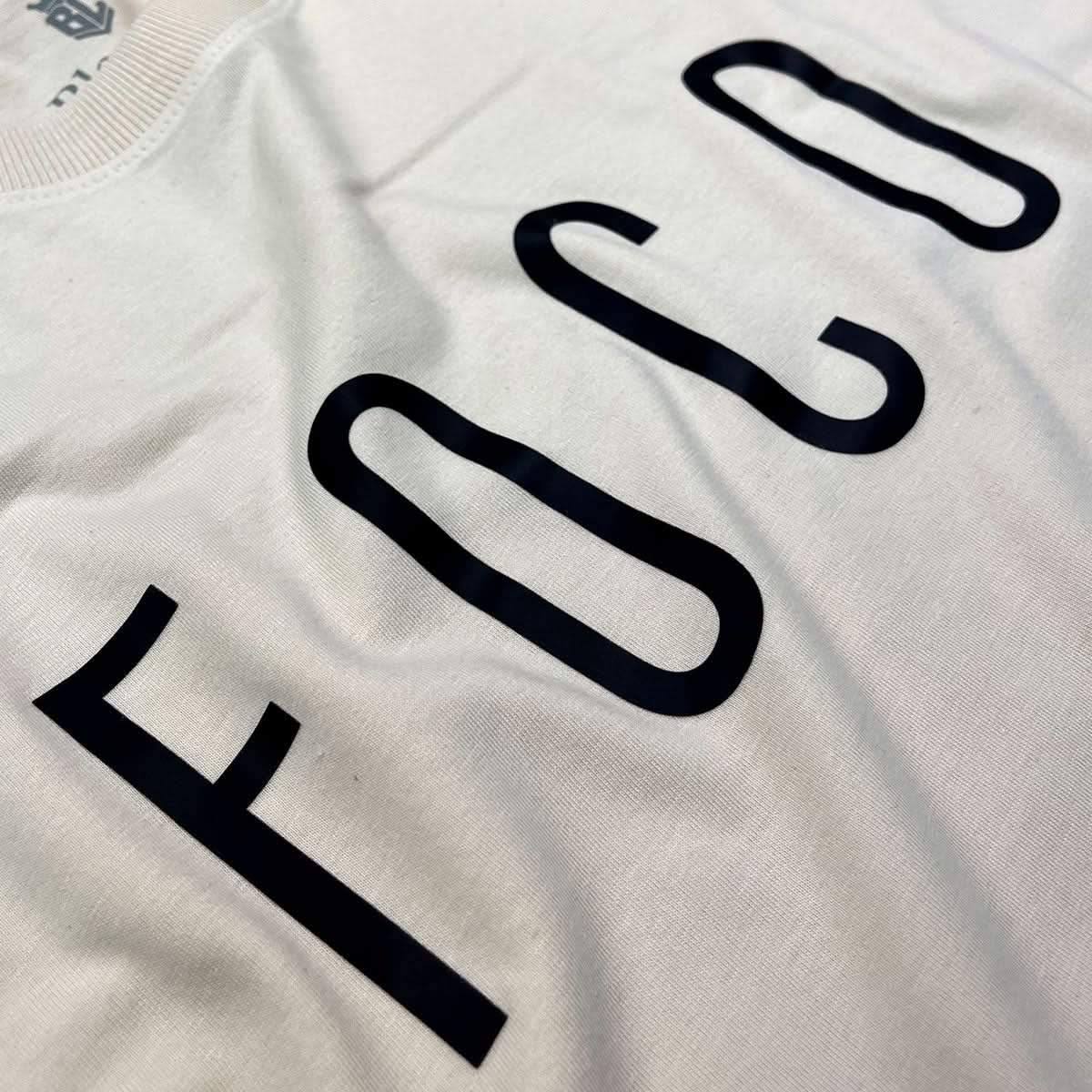 Camiseta Masculina Off White Foco