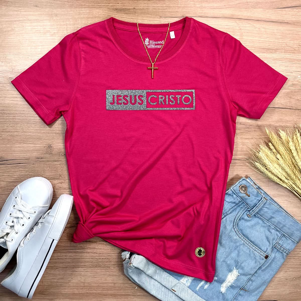 Camiseta Feminina Pink Jesus Cristo Glitter