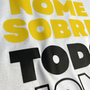 Camiseta Feminina Branca Nome Sobre Todo Nome