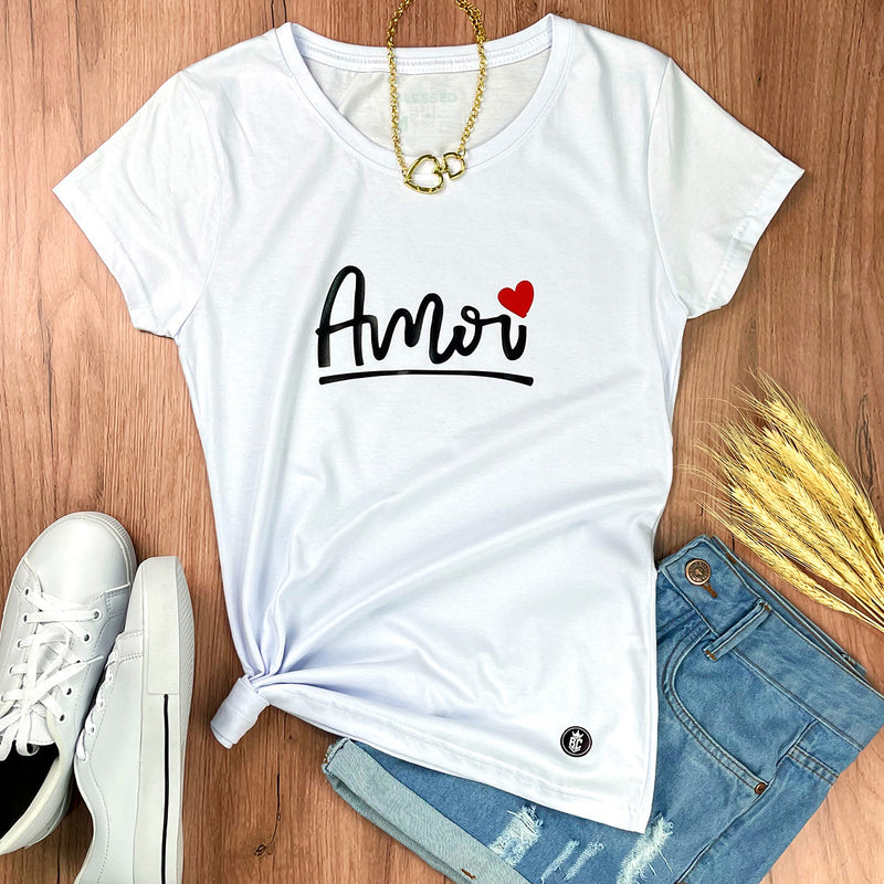 Camiseta Feminina Branca Amor Coração