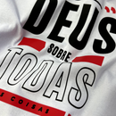 Camiseta Feminina Branca Deus Sobre Todas As Coisas