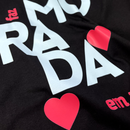 Camiseta Feminina Preta Faz morada em mim