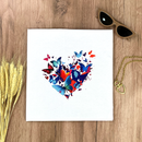 Camiseta Feminina Branca Coração Borboletas