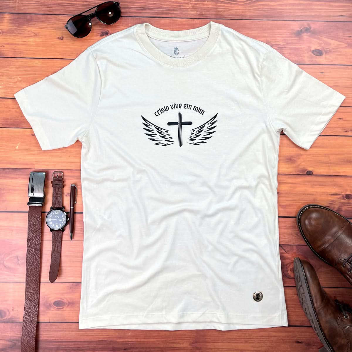 Camiseta Masculina Off White Cristo vive em mim