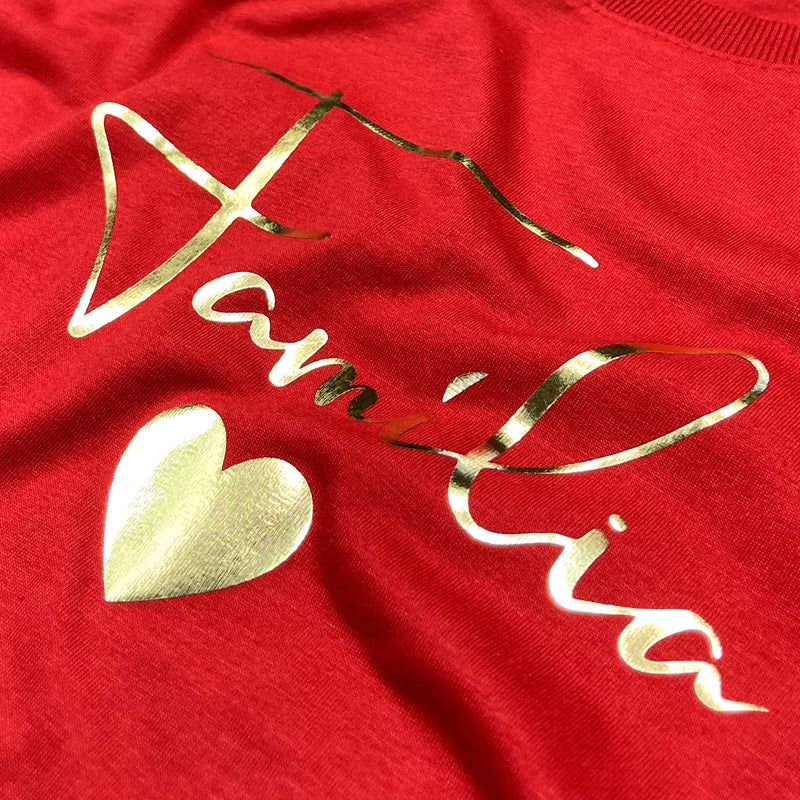 Camiseta Feminina Vermelha Família Coração Dourado
