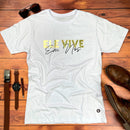 Camiseta Masculina Branca Ele vive Em Nós