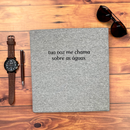 Camiseta Masculina Cinza Tua Voz Me Chama Sobre As Águas