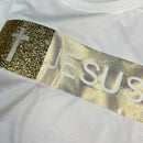 Camiseta Feminina Branca Aplique Jesus Glitter Dourado