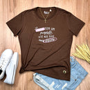 Camiseta Feminina Marrom Deus Tem Um Propósito Até Nos Dias Mais Difíceis