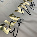 Camiseta Masculina Off White Ele vive Em Nós