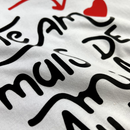 Camiseta Feminina Branca Eu te amo mais de mil milhões