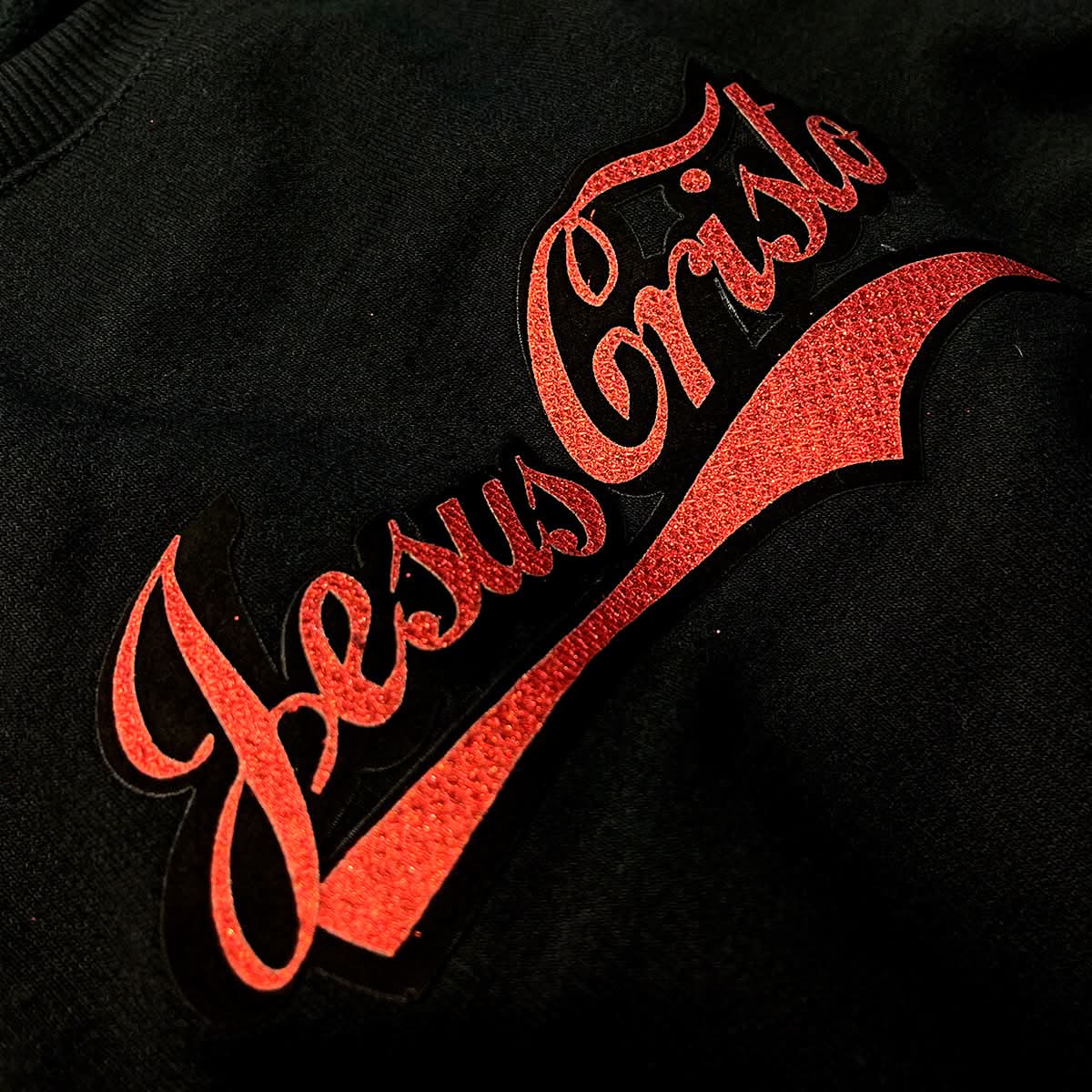 Moletom Preto Aplique Jesus Cristo Cola