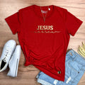 Camiseta Feminina Vermelha Jesus Nasceu Dourado