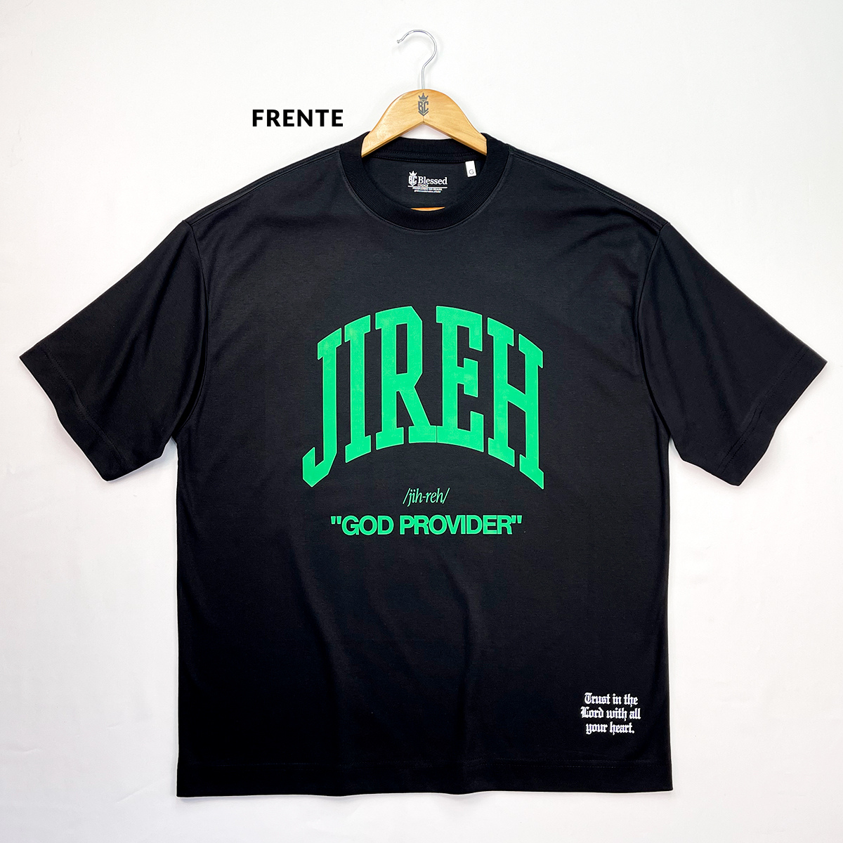 Oversized Preta Jireh