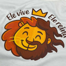 T-Shirt Infantil Off White Leão Jesus Ele Vive Ele Reina