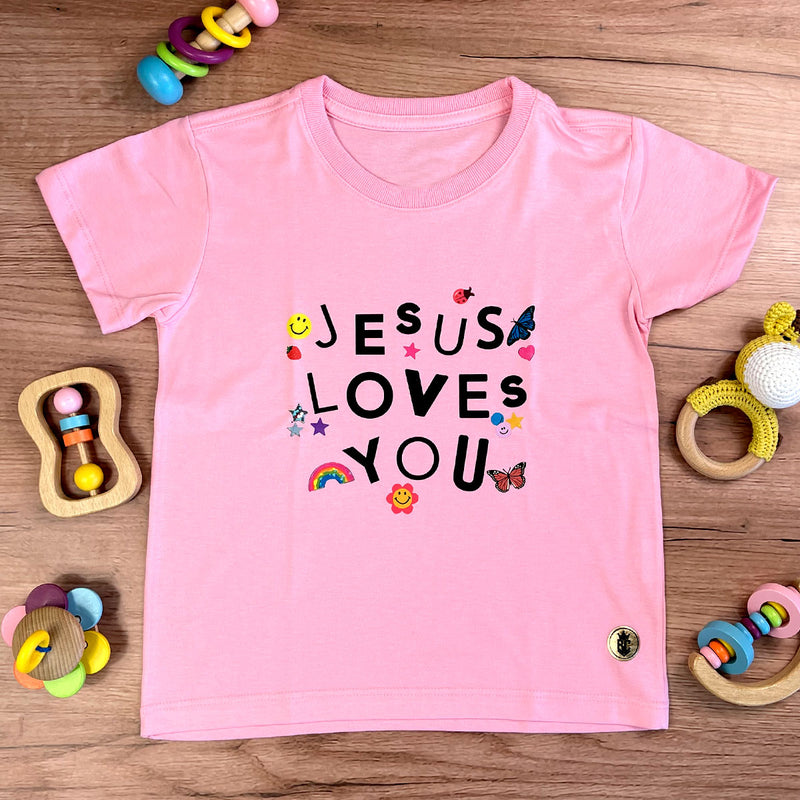 T-Shirt Infantil Rosa Jesus Loves You