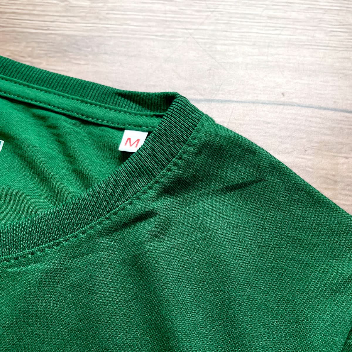 Camiseta Feminina Verde A Deus Pertence O Domínio E O Poder