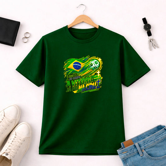 Camiseta Masculina Verde Brasil A Vitória já foi na Cruz