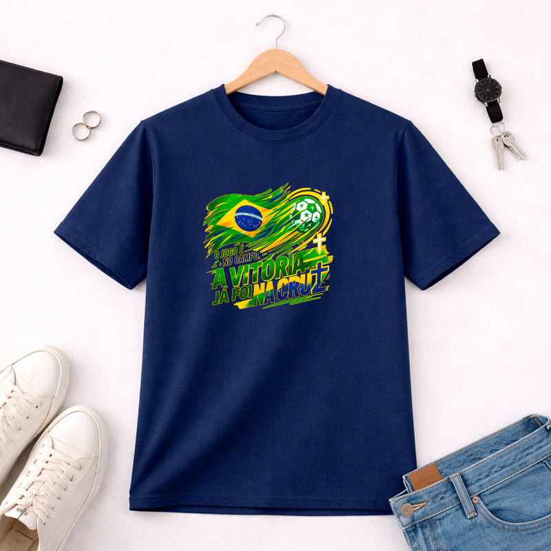 Camiseta Masculina Azul Brasil A Vitória já foi na Cruz