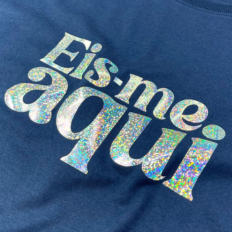 Camiseta Feminina Azul Eis-me Aqui Brilho