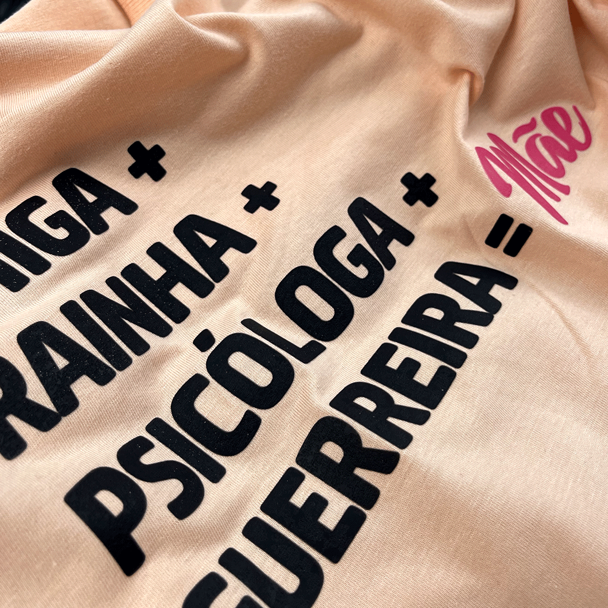 Camiseta Feminina Salmão Amiga Igual Mãe