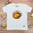 T-Shirt Infantil Off White Leão Jesus Ele Vive Ele Reina
