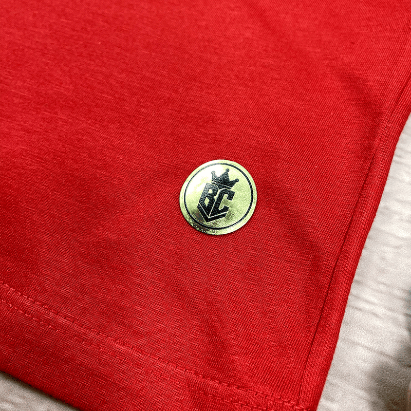 Camiseta Feminina Vermelha Aplique Camaleão Yeshua