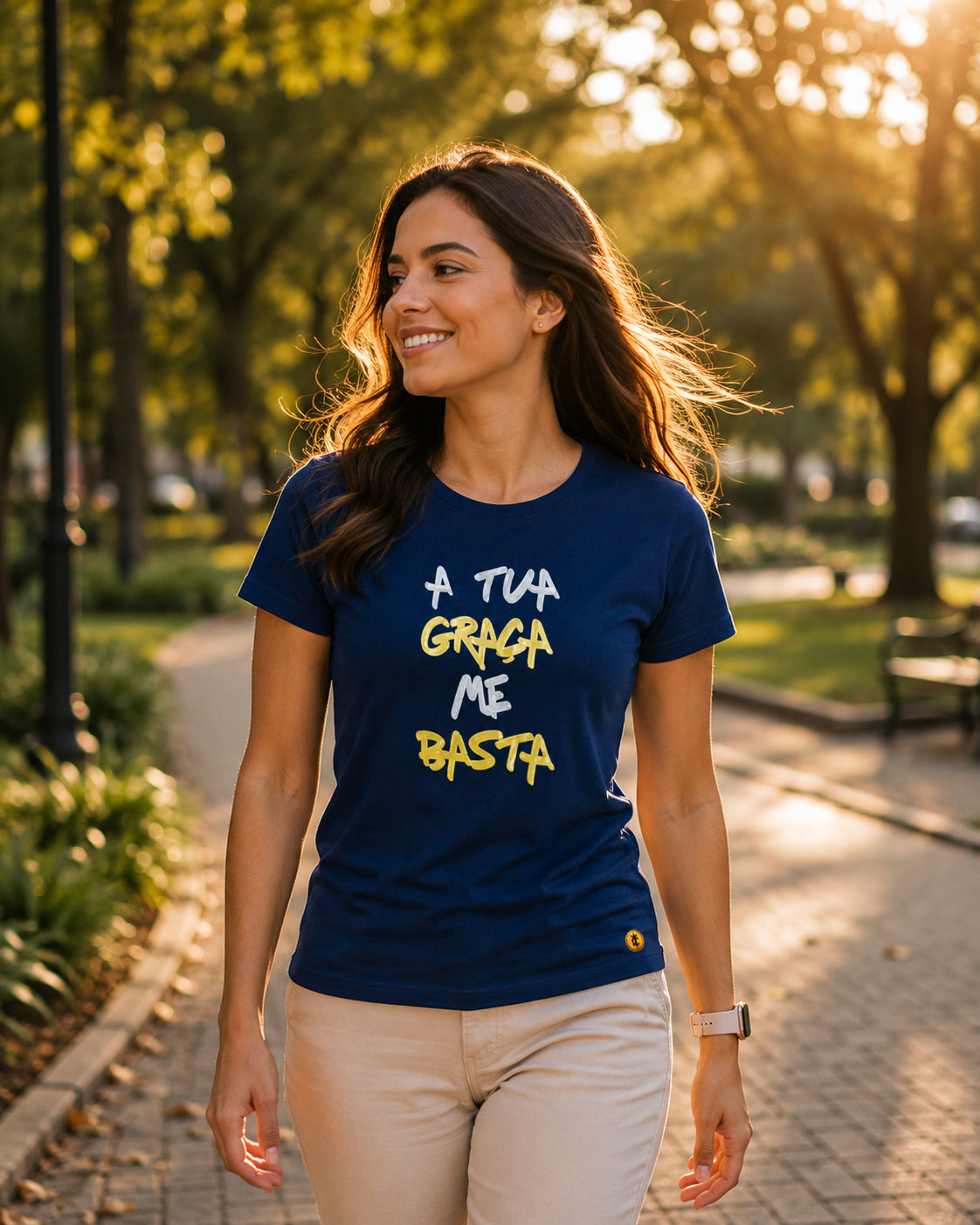 Camiseta Feminina Azul A Tua Graça Me Basta  Aplique