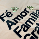 Camiseta Feminina Salmão Fé & Amor Dourado