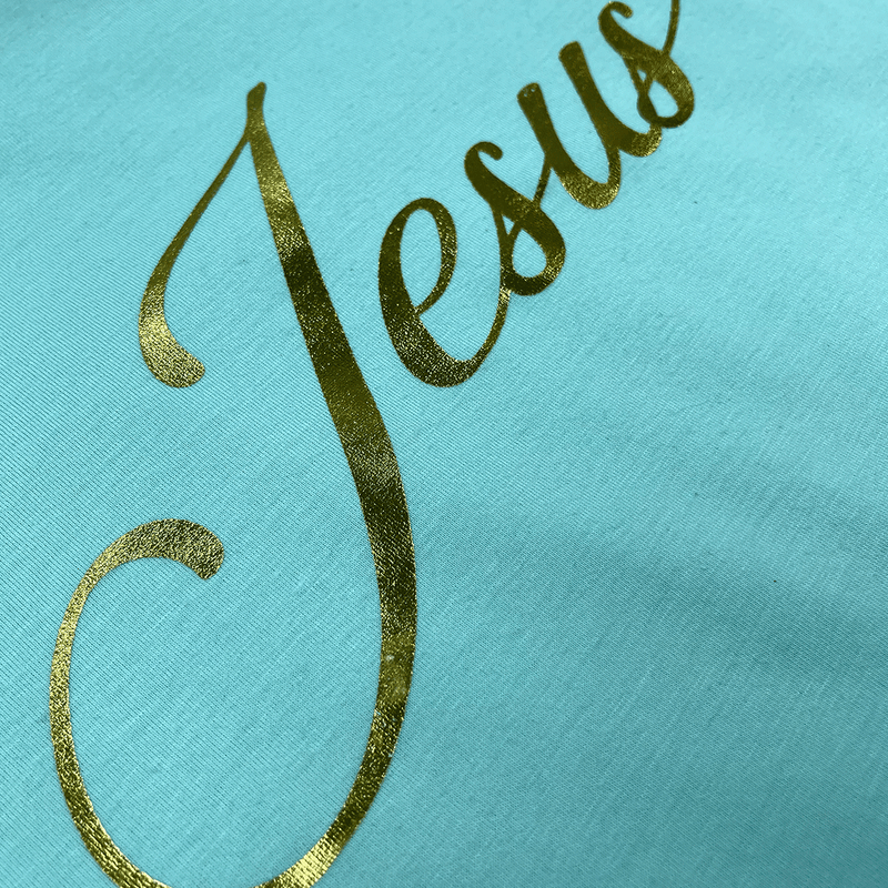 Camiseta Feminina Verde Menta Jesus Dourado