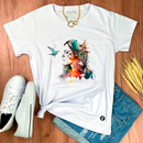 Camiseta Feminina Branca Mulher Pássaros
