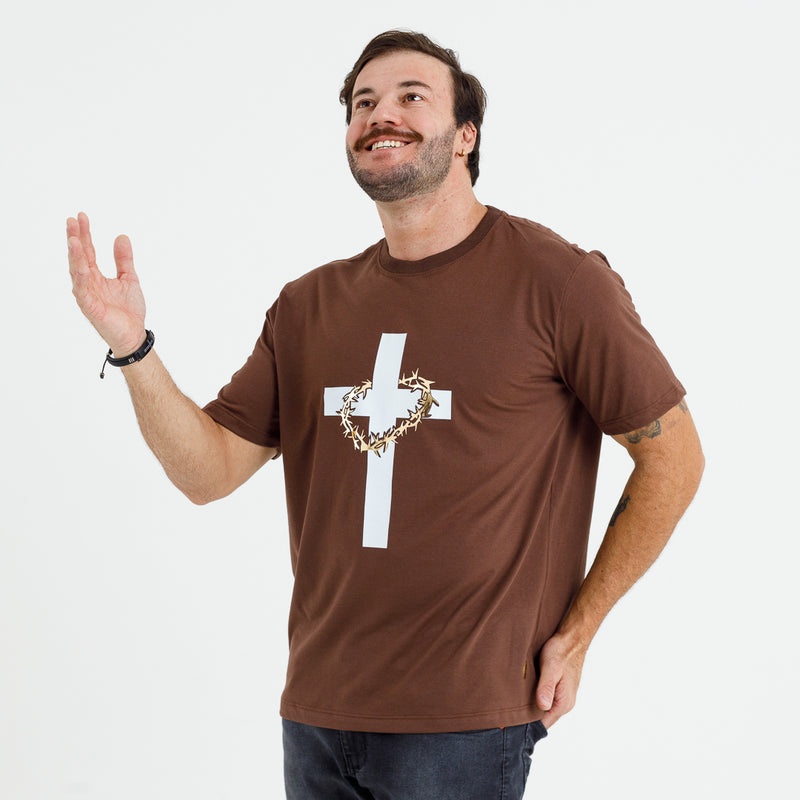 Camiseta Masculina Marrom Cruz Espinhos