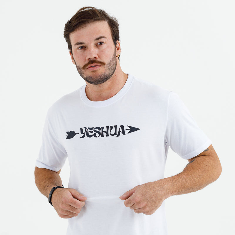 Camiseta Masculina Branca Yeshua Flecha