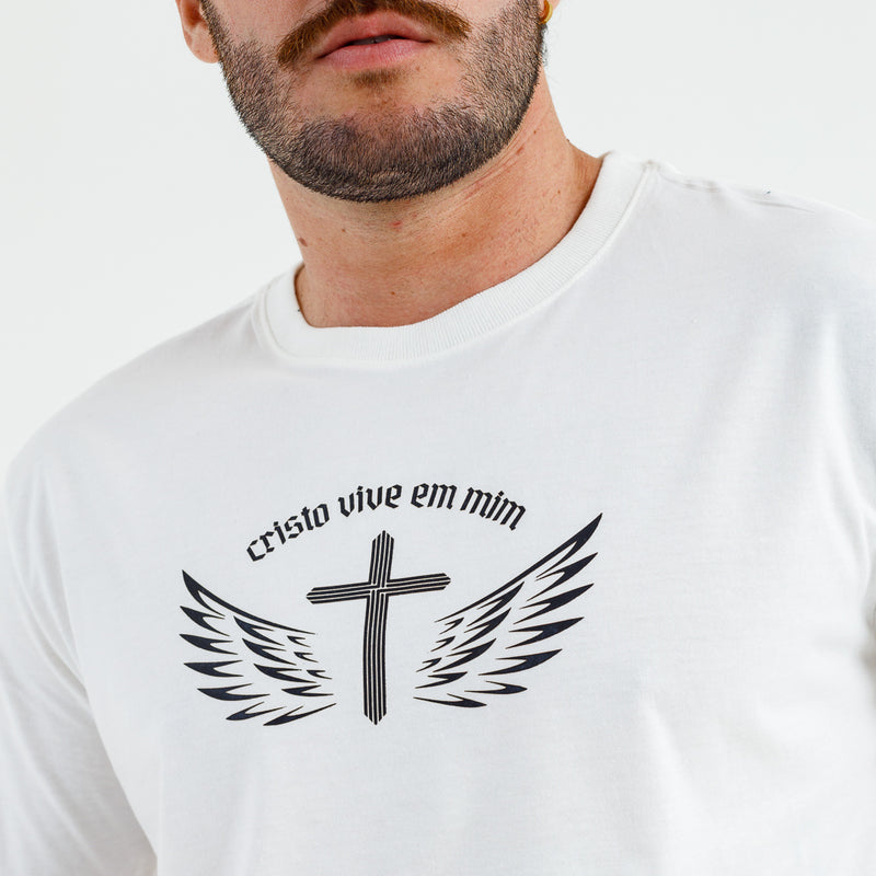 Camiseta Masculina Off White Cristo vive em mim