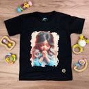 T-Shirt Infantil Preta Menina Orando