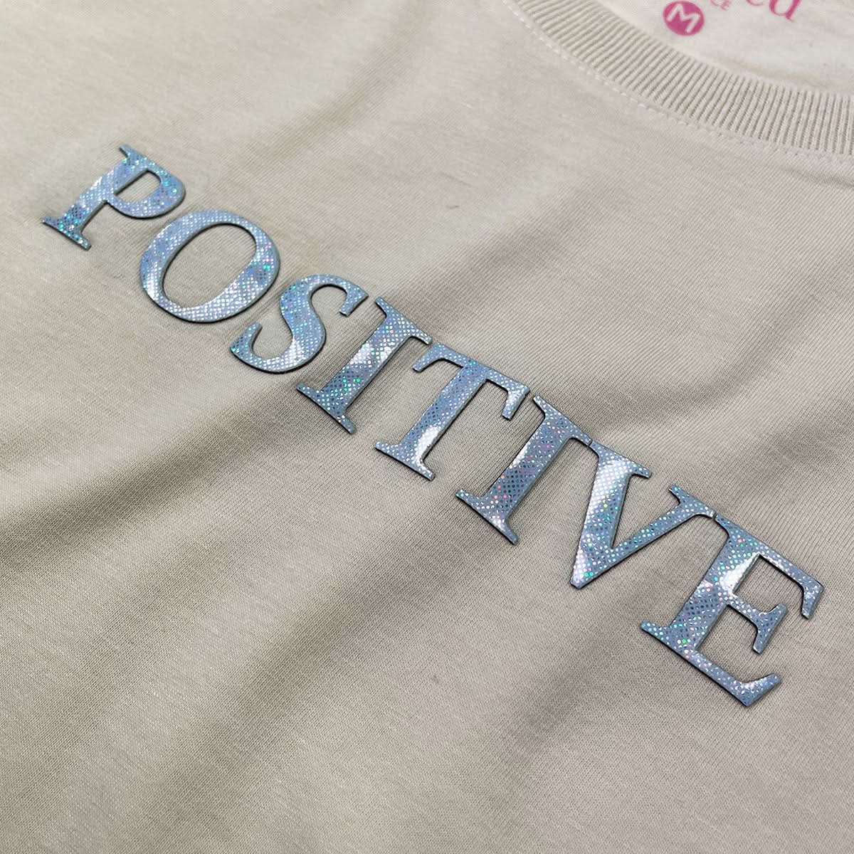 Camiseta Feminina Off White Aplique Positive