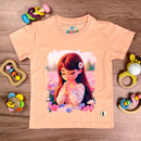 T-Shirt Infantil Salmão Garota Flor Orando