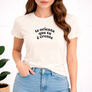 Camiseta Feminina Off WhiteTe Orienta Que tu é Crente