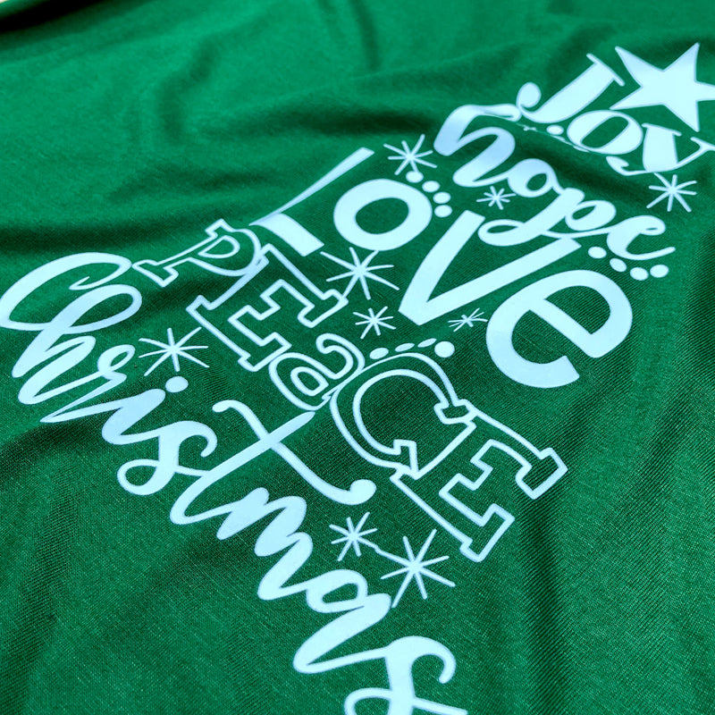 Camiseta Feminina Verde Árvore Joy Hope Love Peace Christmas