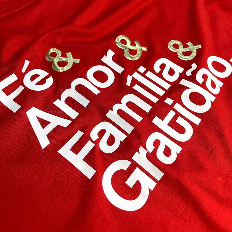 Camiseta Feminina Vermelha Fé & Amor Dourado