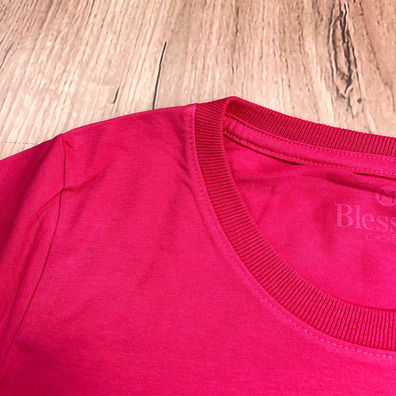 Camiseta Feminina Pink Aplique Jesus Glitter Dourado