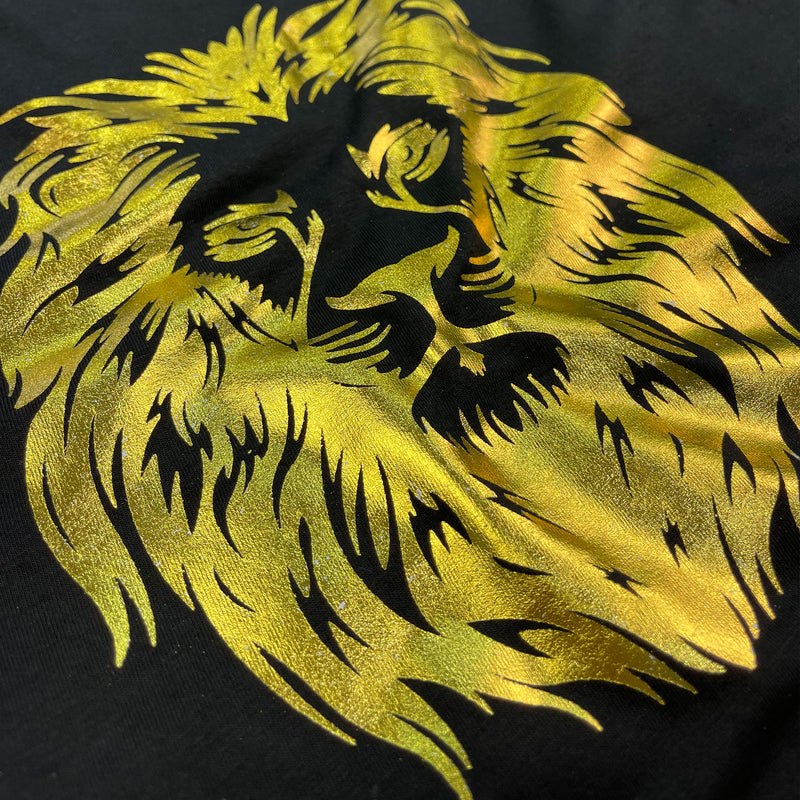 Camiseta Masculina Preta Leão Rosto Dourado