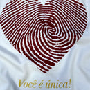 T-Shirt Infantil Off White Coração Digital Você É Única