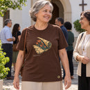 Camiseta Feminina Marrom O deserto florescerá — Ambientada 04