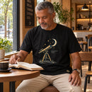 Camiseta Masculina Preta Os céus declaram Sua glória — Ambientada 04