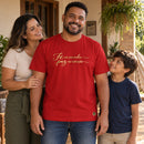 Camiseta Masculina Vermelha Fé no caminho, paz no coração — Ambientada 03