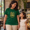 Camiseta Feminina Verde Paz na Terra — Ambientada 03