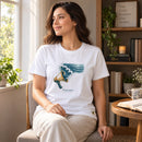 Camiseta Feminina Branca Sua voz acalma — Ambientada 01